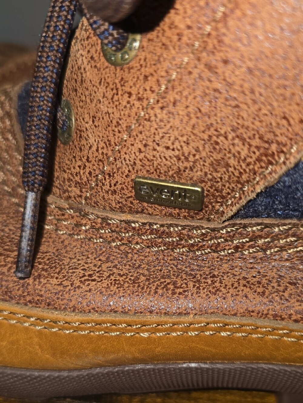 ​UGG Wynton Waterproof Leather Boiled Wool Winter Boots Chestnut Navy 7 - Picture 4 of 11